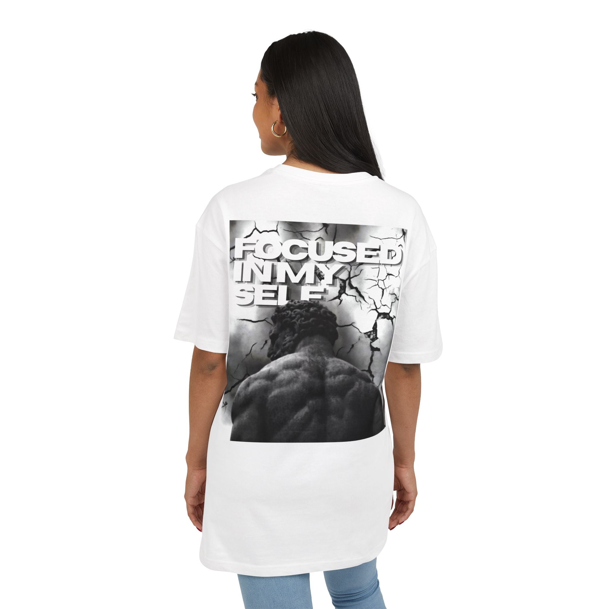 Camiseta Unisex Oversize “Focused In My Self”