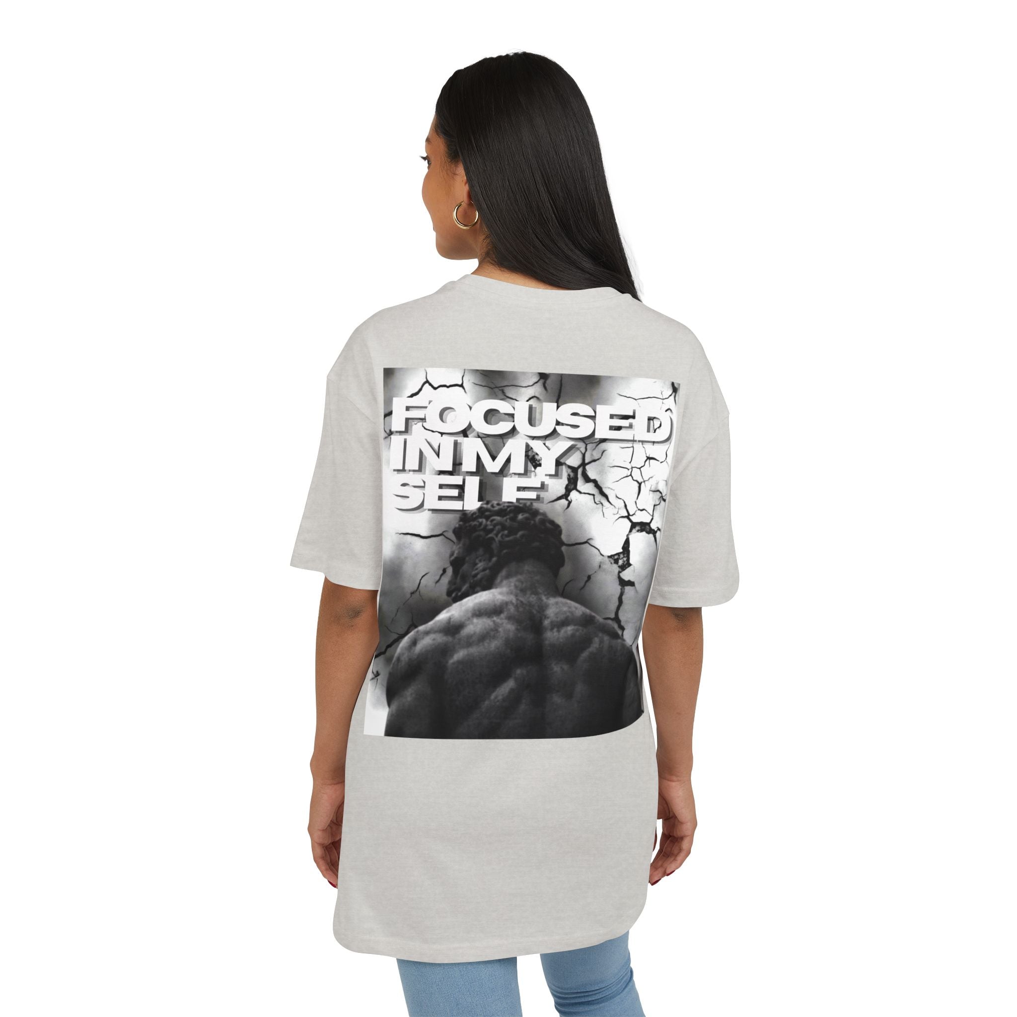 Camiseta Unisex Oversize “Focused In My Self”