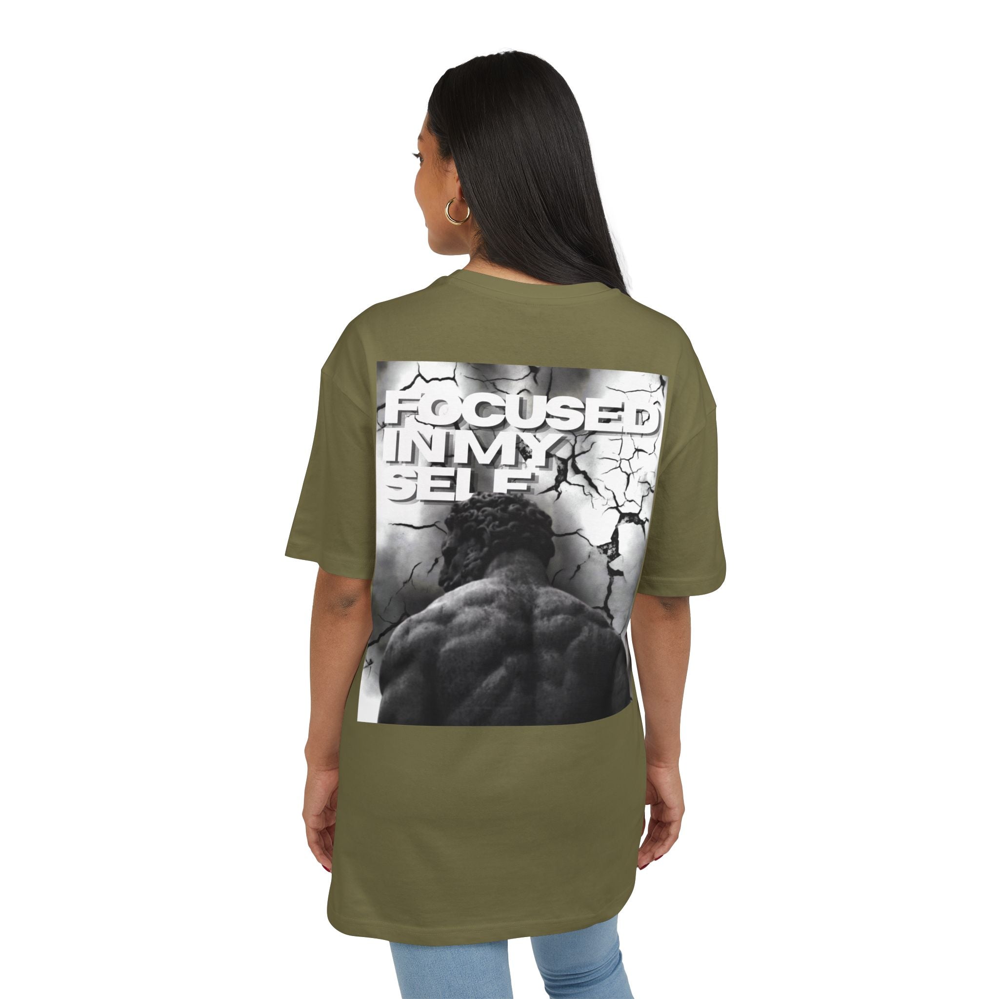 Camiseta Unisex Oversize “Focused In My Self”
